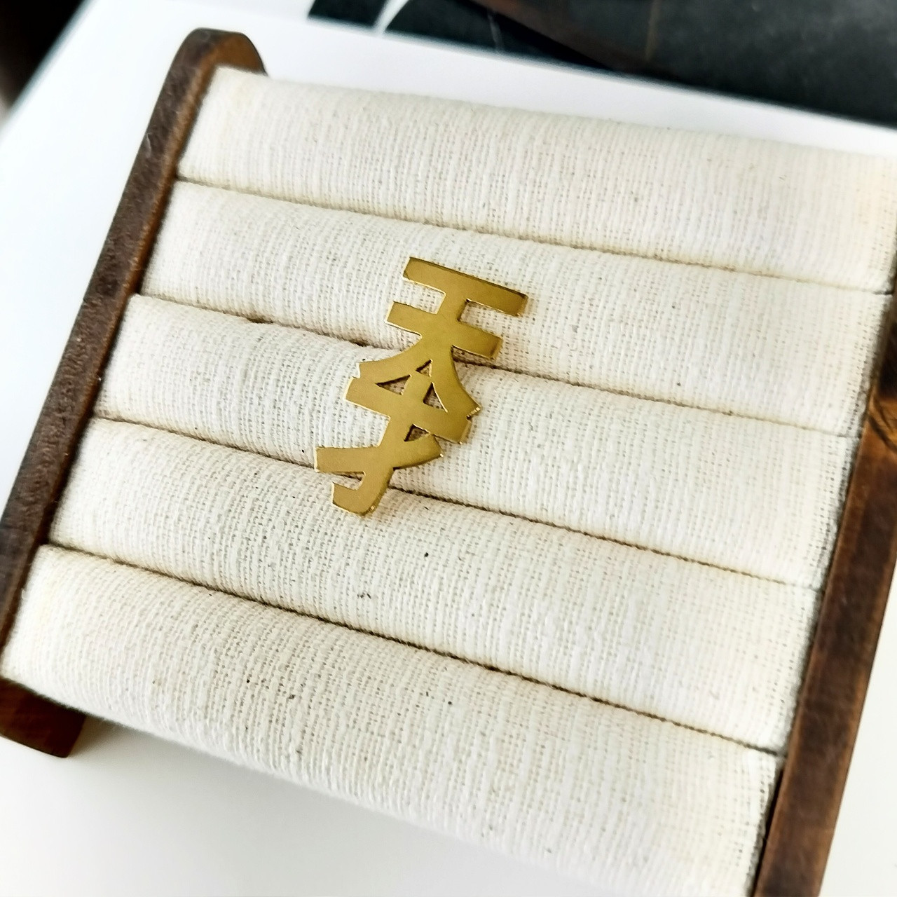 天才ピンバッジ(小)