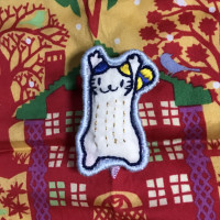 バンザイ猫さん刺繍ブローチ：炎夏 / ☆ヒロミンゴフラミンゴ☆
