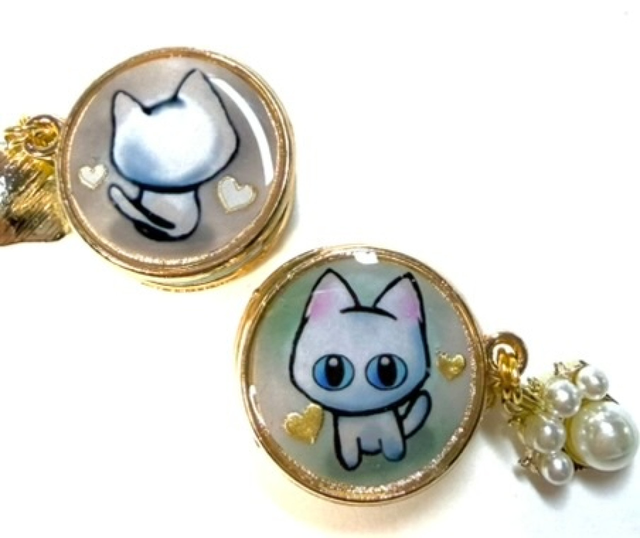 コネコのおしごと（白）