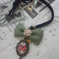 リボンと蝶ちょのチョーカー 赤い蝶 / 本田モカ