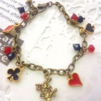 時計兎のトランプチャームブレスレット / 本田モカ