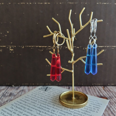 ロングドロップイヤリング レッド / 奇まぐれ屋／空乃こま